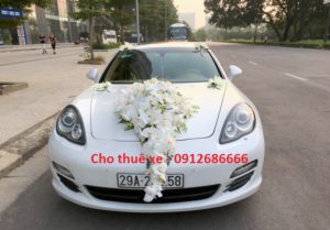 thue-xe-cuoi-porsche-panamera-2